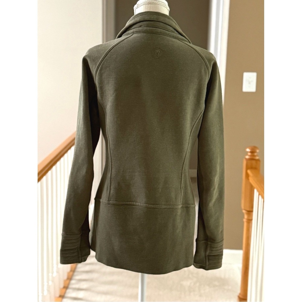 Lululemon Radiant Jacket II Heathered Fatigue Green Zip-Front Women's Jacket 10 - Picture 6 of 15